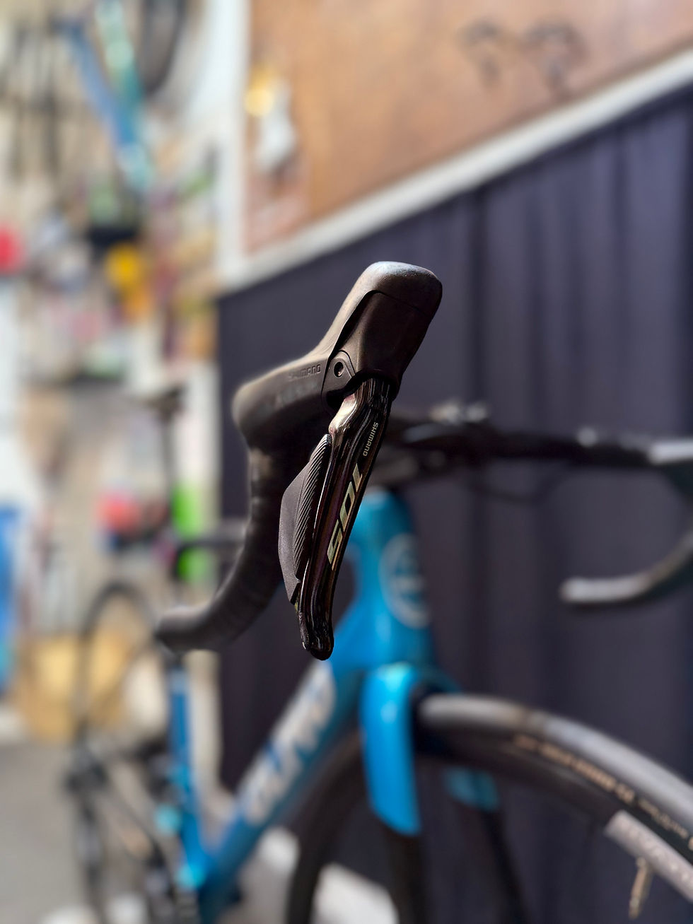 縮圖：Bici da corsa Olmo Nerax Team Edition con rapporti 52/36 e 11/34, ruote Deda SL4 e gruppo Shimano Ultegra 12 velocità