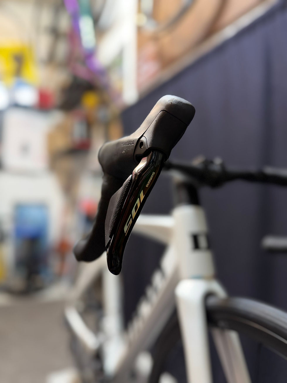 Thumbnail: Bici da corsa Drali Ametista con gruppo SRAM Rival AXS elettronico e ruote Ursus Vortex