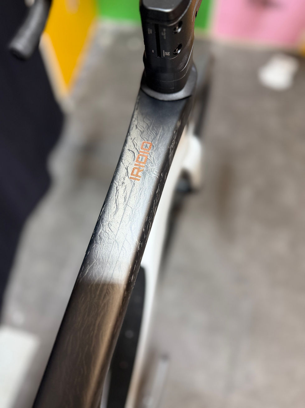 Miniaturbild: Drali Iridio test bike taglia M con ruote Fulcrum Sonic canale 25 e manubrio integrato Vision Metron 5D