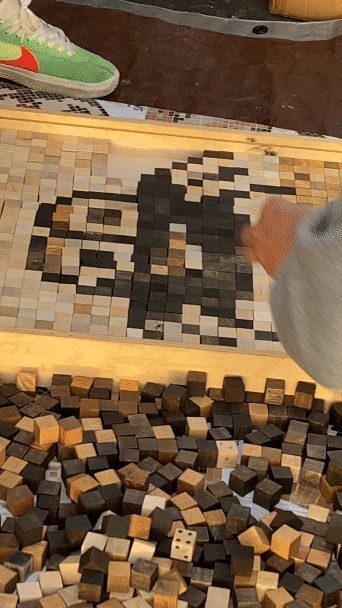 Thumbnail: Dada Pixel Art Board - STUDIO