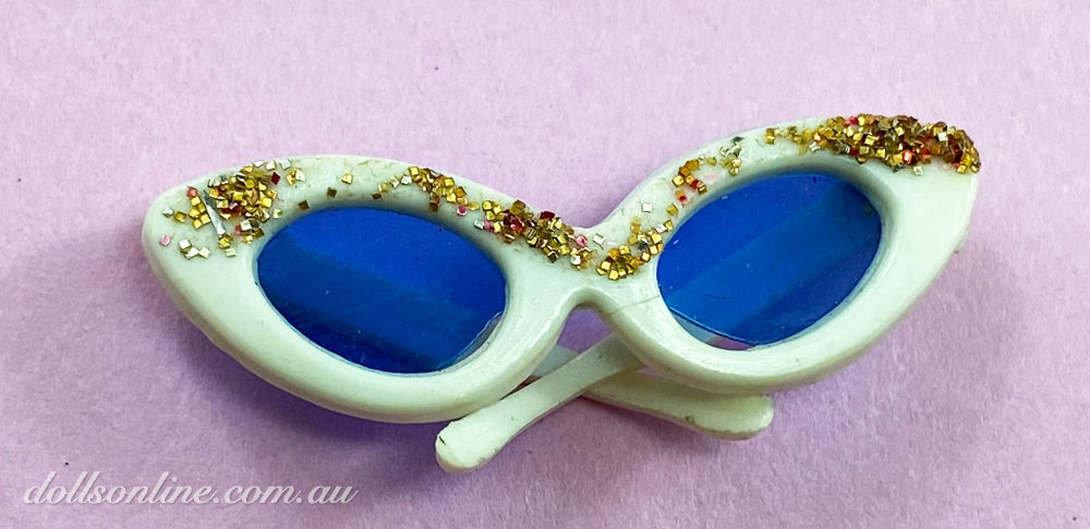Sunglasses with glitter