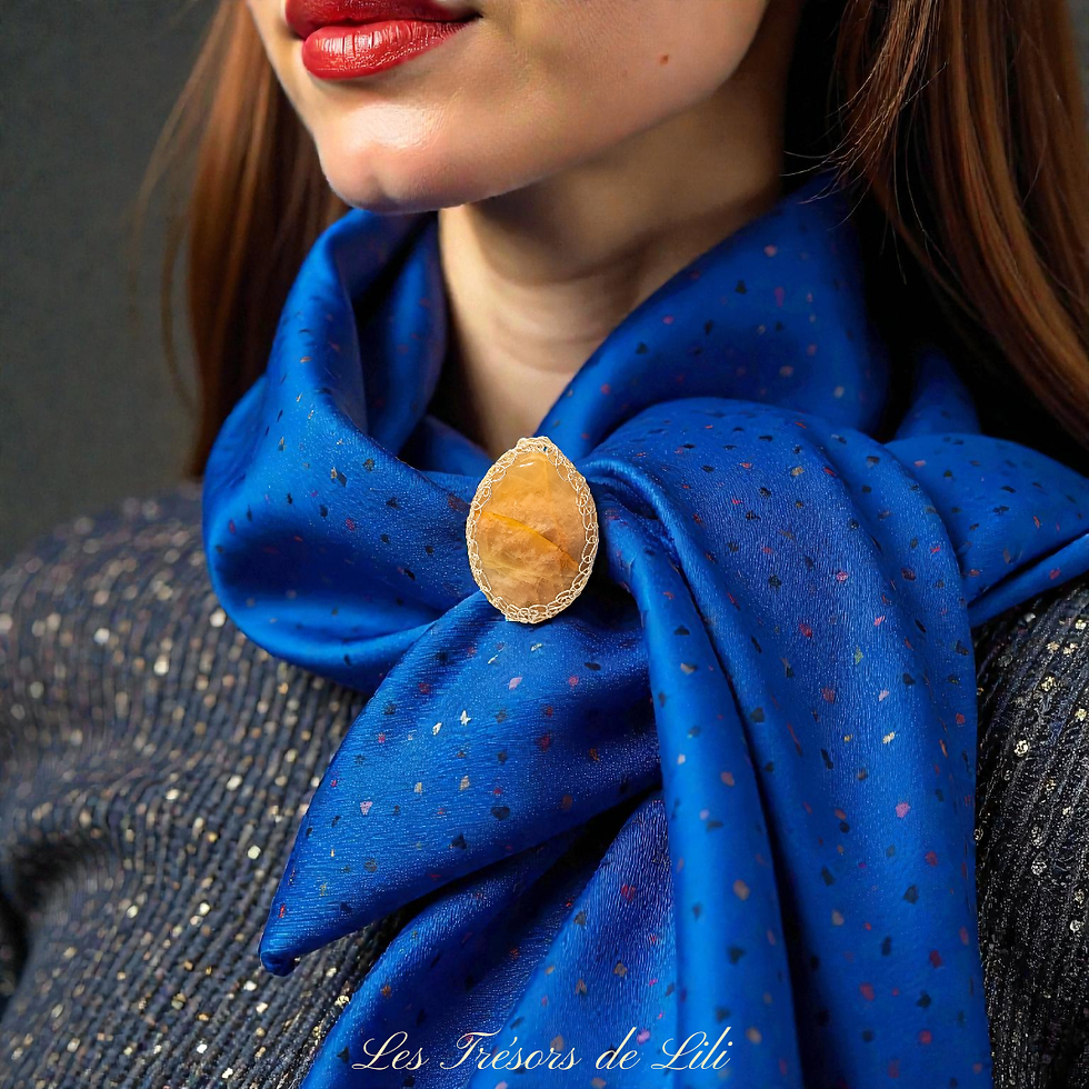 Broche en Pierre de Lune Orange Nacrée Premium - Pièce Unique Artisanale Les Trésors de Lili