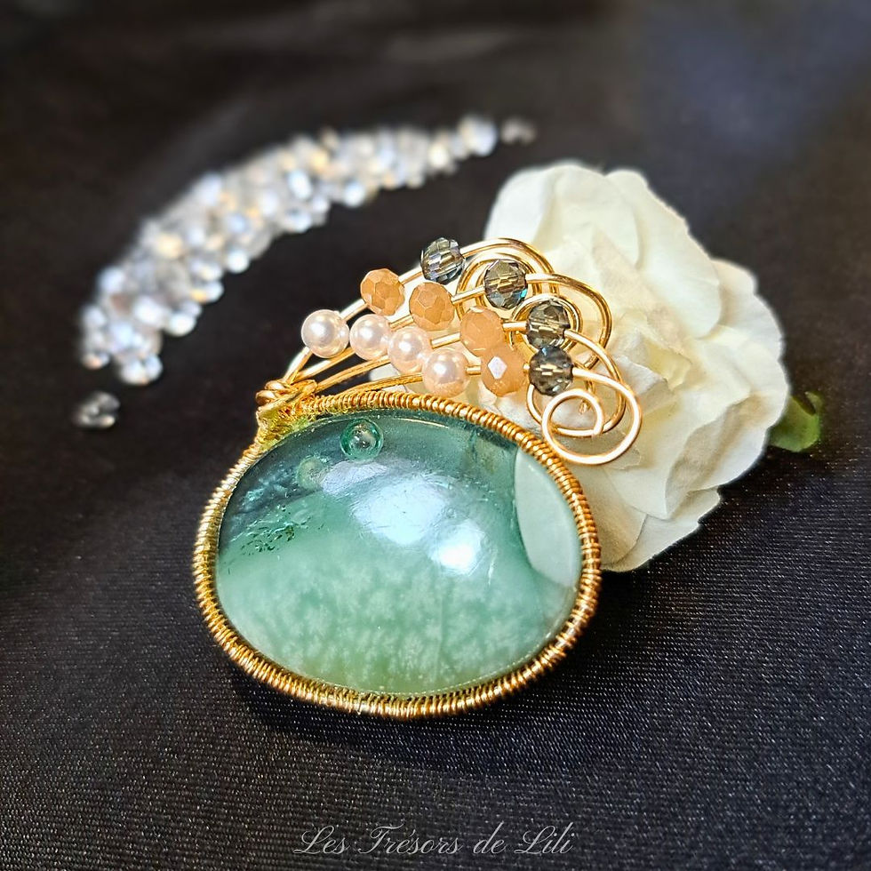 Miniature : Broche artisanale en Hémimorphite naturelle - Bijou d'exception