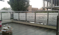 Staircase Glass Design (100)