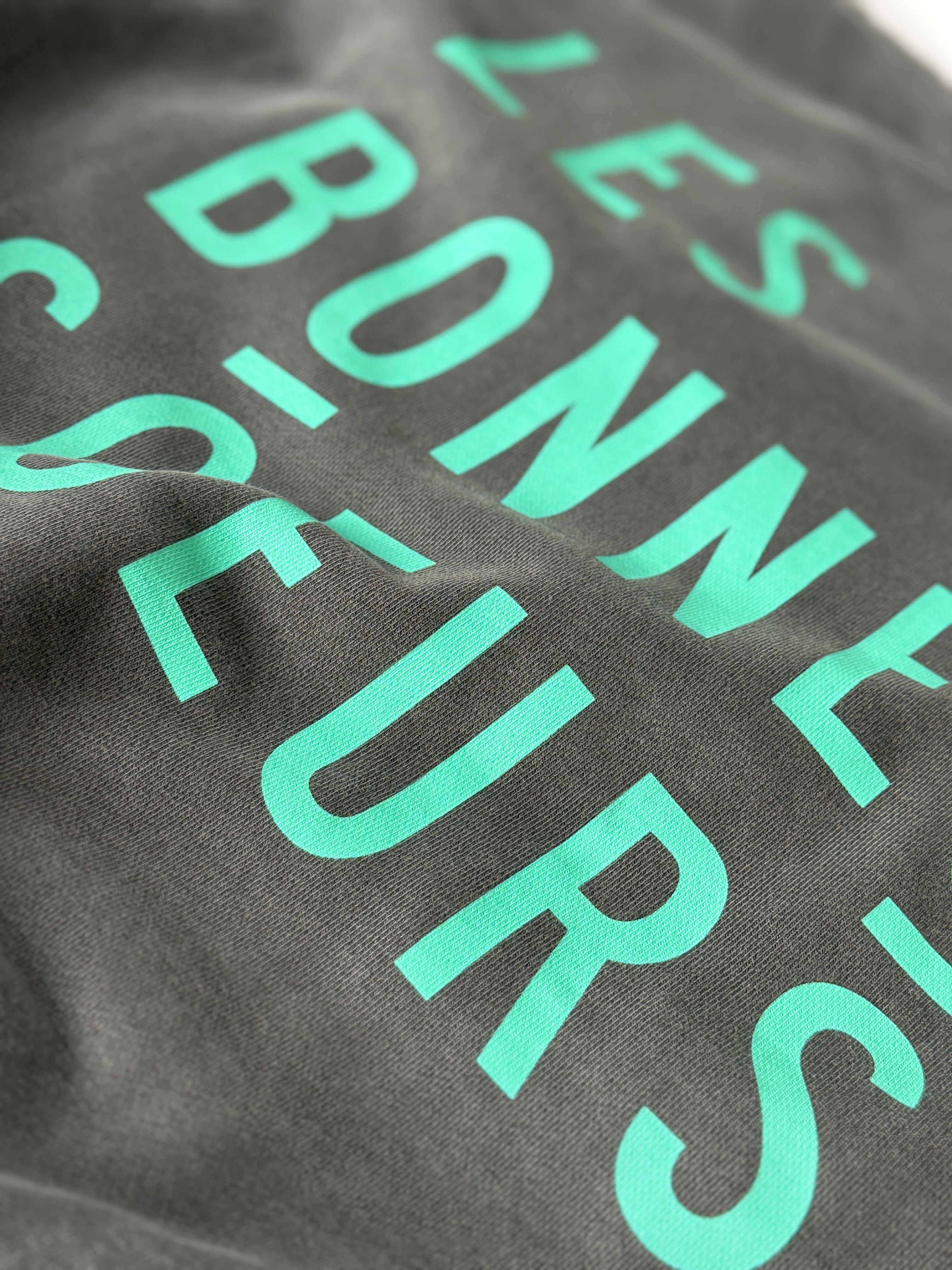 Sweat " BABE " noir délavé