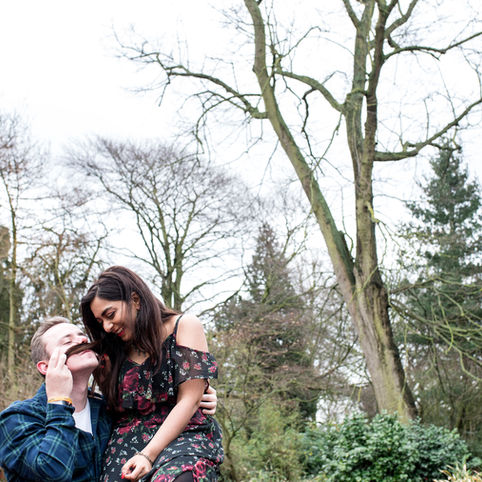 How to prepare for an engagement photo shoot? Find out with Neeti and Jason!