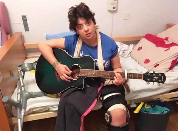 Damelza fry singer songwriter during accident recovery