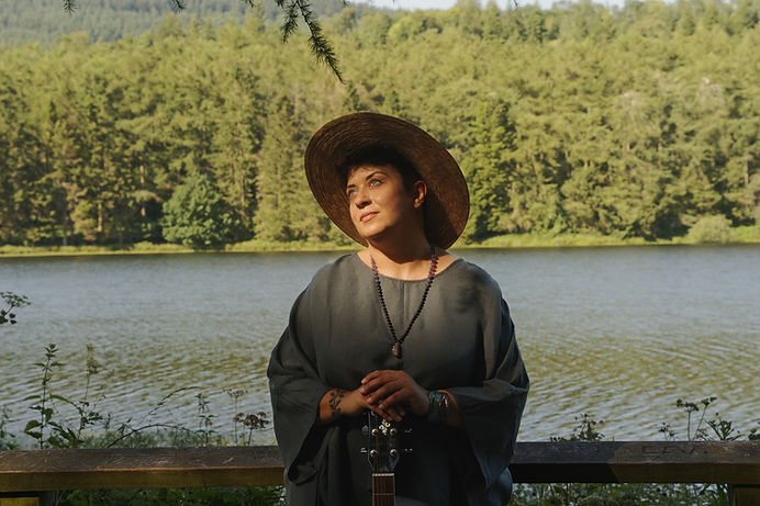 DEMELZA - 0631.jpg