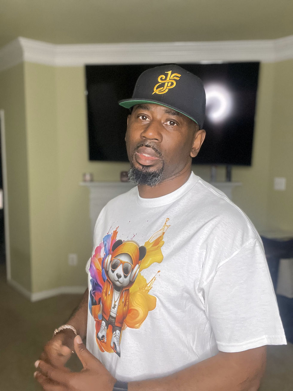 Thumbnail: JF Headphone Panda