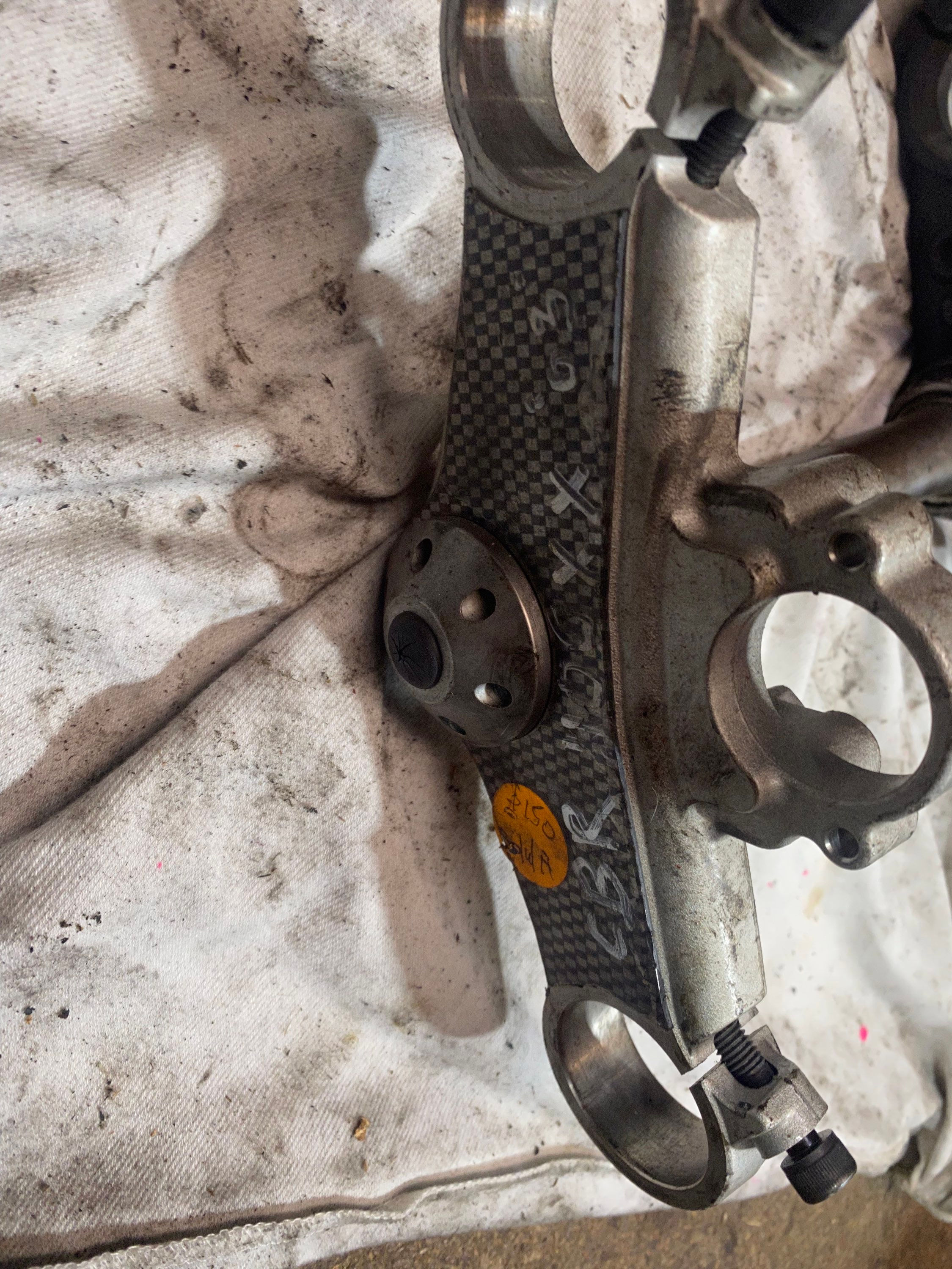 HONDA CBR 1100 XX BLACKBIRD 2003 MODEL TRIPLE CLAMP