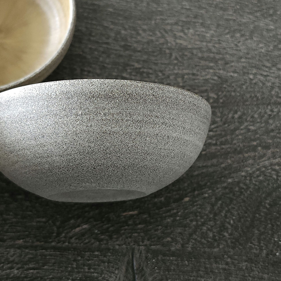 Thumbnail: Golden ochre bowl small 04