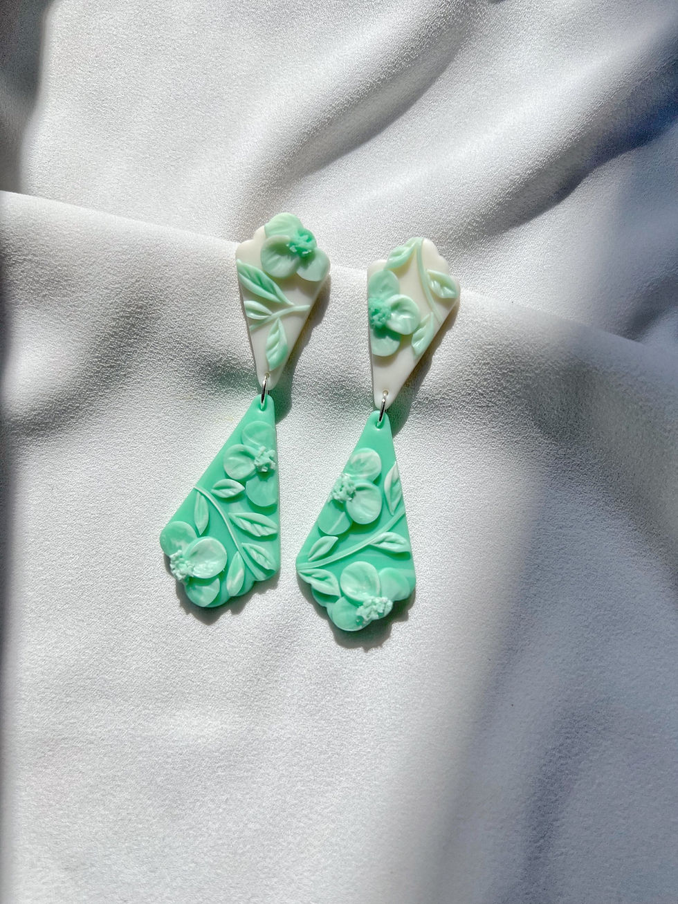 Thumbnail: Turquoise Poppies - Rocha