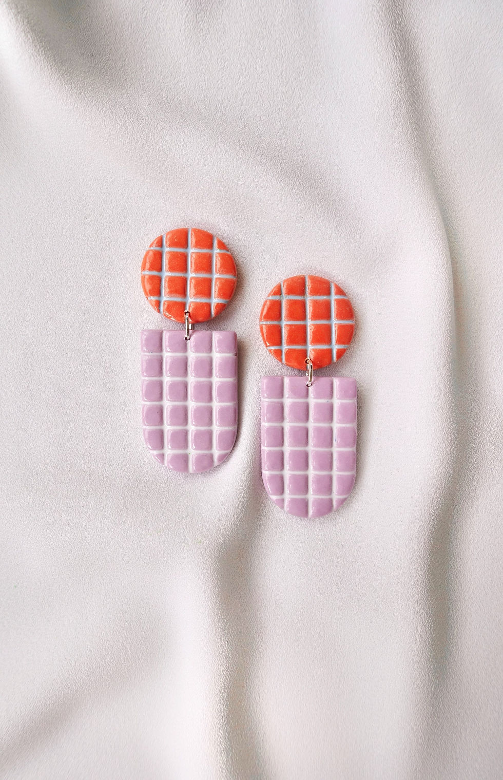 Thumbnail: Green on Pink Tiles - Maxi Frida