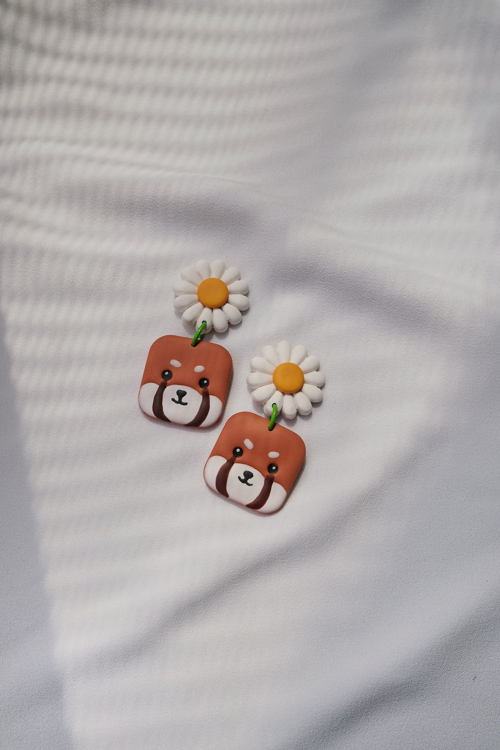 Thumbnail: Red Panda daisy dangles