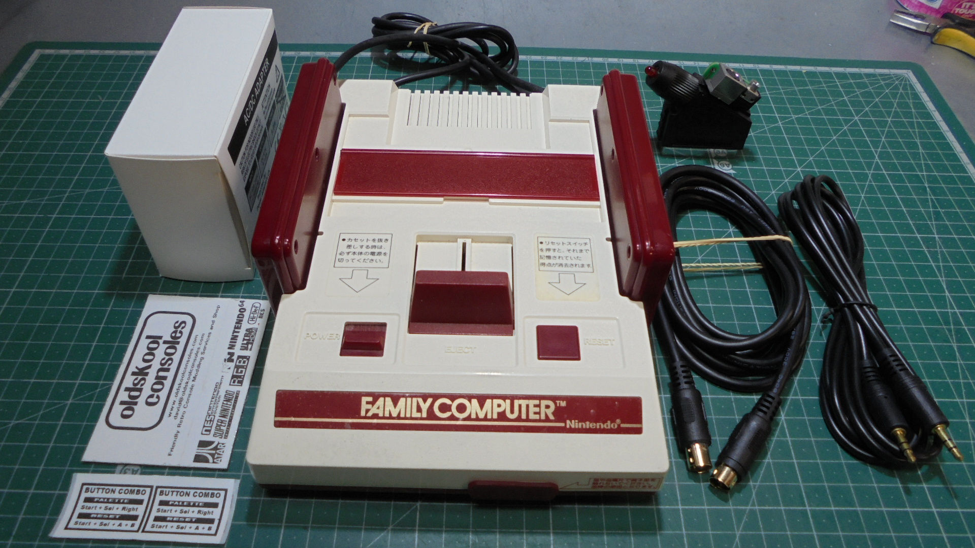 RGB Modded Nintendo Famicom BUNDLE