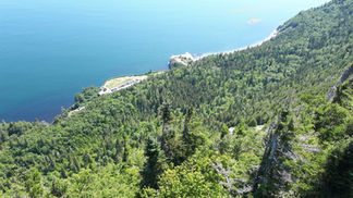 Tour du Mont Saint-Alban et Plage Cap Bon Ami, Parc national Forillon, Au bout du monde en Gaspésie, road trip en famille au Canada
