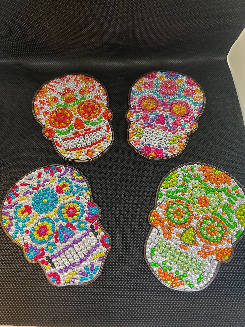 Thumbnail: Skull Candy Coasters w holder