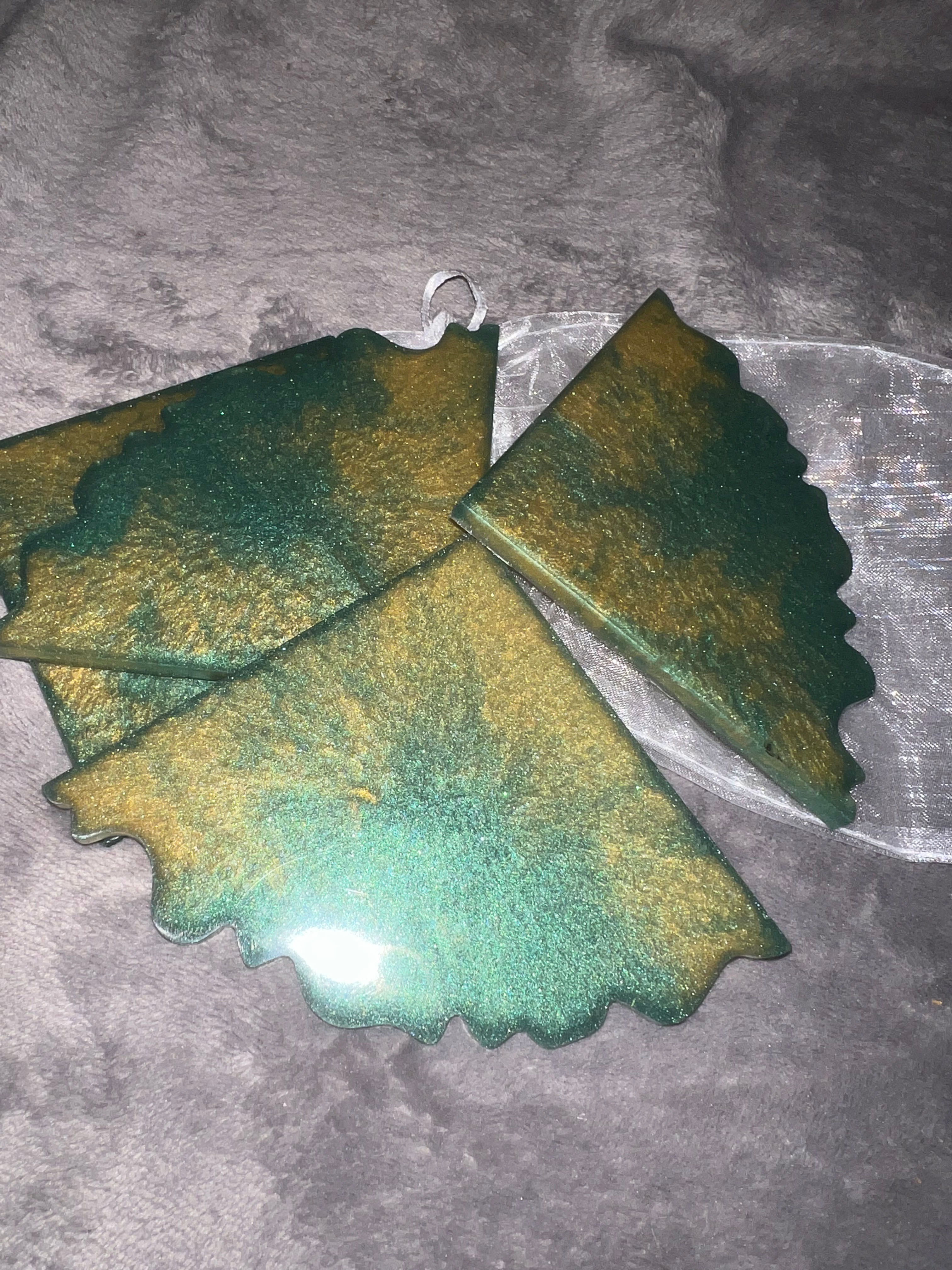 4pc Agate Coaster Set Green and Gold 