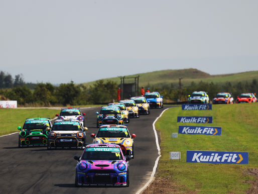Harry Hickton Cruelly Denied Maiden MINI JCW Win At Knockhill