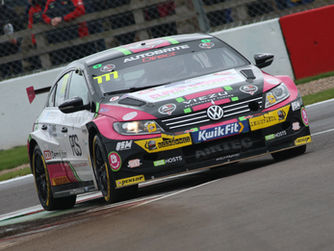 Michael Crees Shows More BTCC Promise At Donington Park