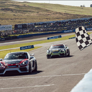 Xentek Motorsport Charge To Phenomenal Knockhill Victory Hat-Trick
