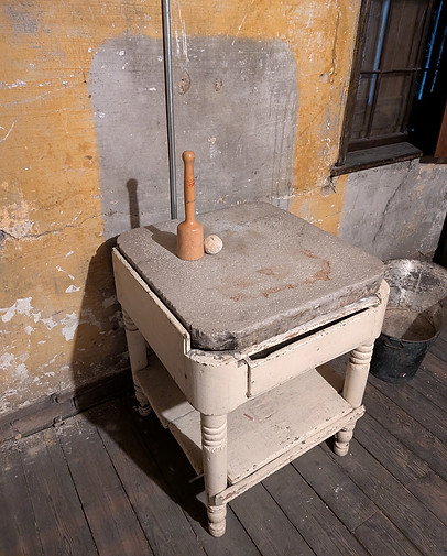 Biscuit table