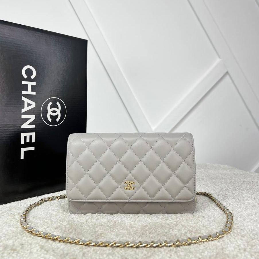 Thumbnail: CLASSIC WALLET ON CHAIN