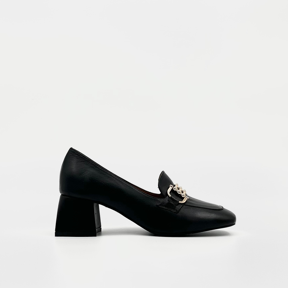 Black leather heeled loafer for women – side view