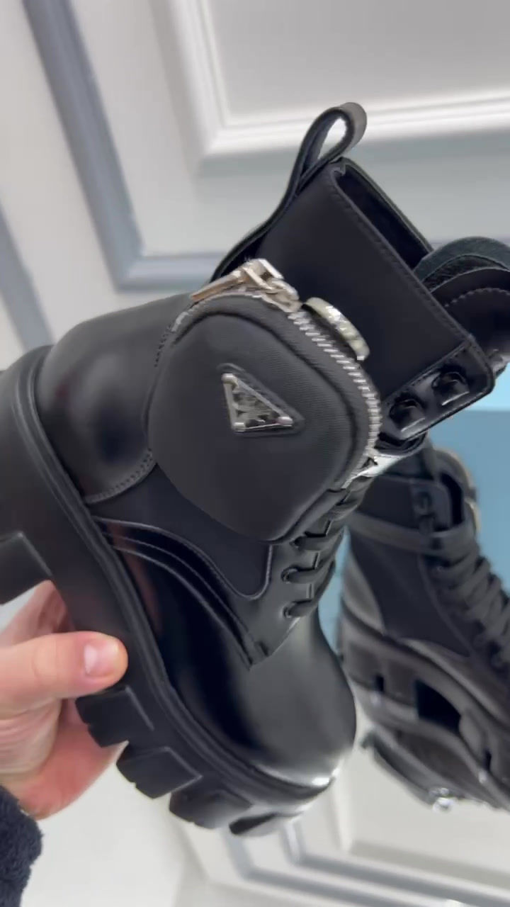 Thumbnail: MONOLITH BRUSHED ROIS LEATHER AND NYLON BOOTS