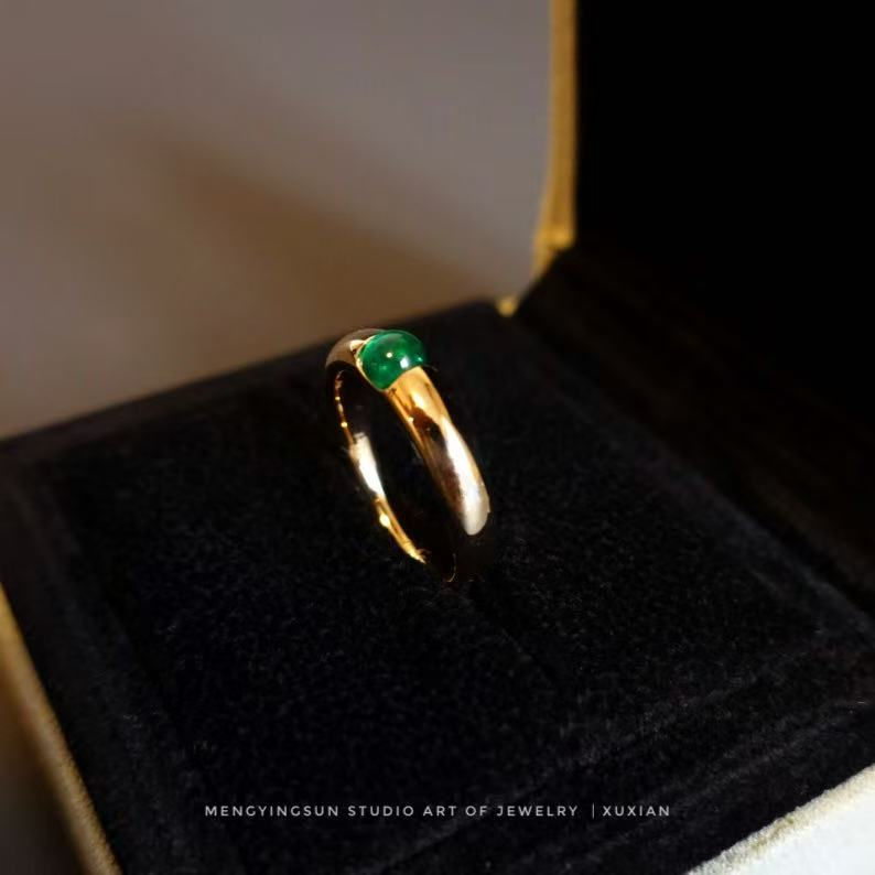 縮圖：Minimalism · Swat Emerald Timeless Gold Ring