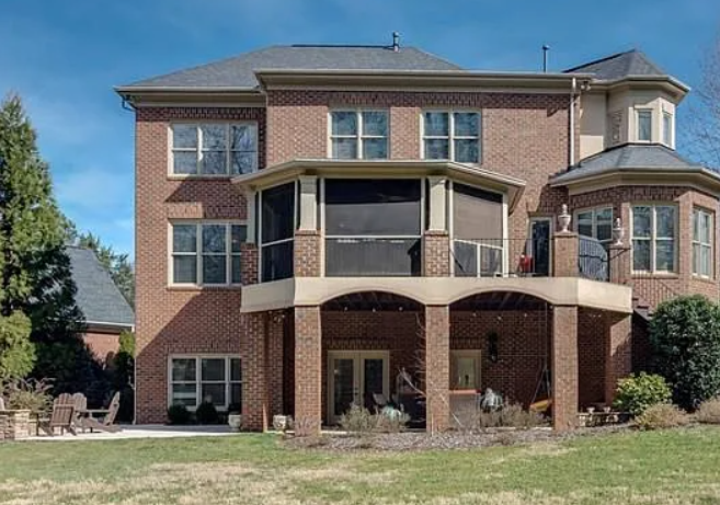 Screened in porch in Ballantyne Country Club South Charlotte
