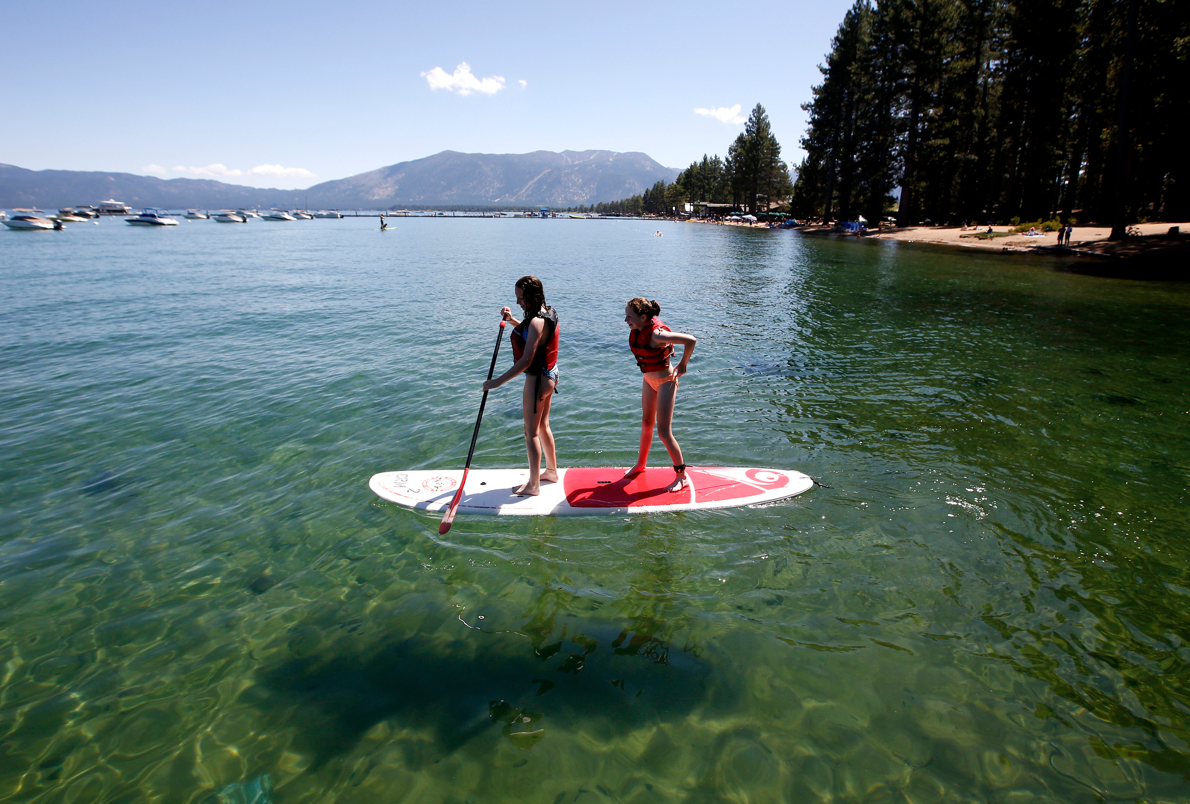Lake Tahoe's Clarity Reaches 40-Year High: A Nature Comeback Story