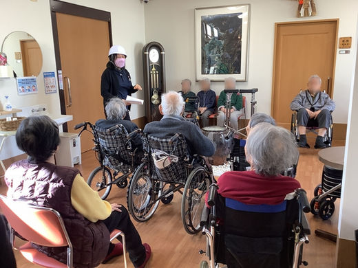地震後の火災を想定した防災訓練