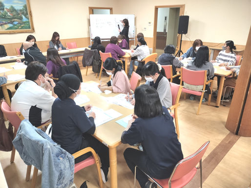 『社会人としての心構え』 職員向けのマナー研修を実施しました