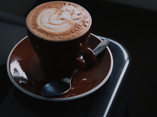 AI i markedsføring – slik kombinerer du kunstig intelligens og menneskelig kommunikasjon i 2025–2026