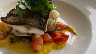 מתכון לפילה בורי בגריל על סלט משוויה תפו"א וטחינה עם לימון כבוש