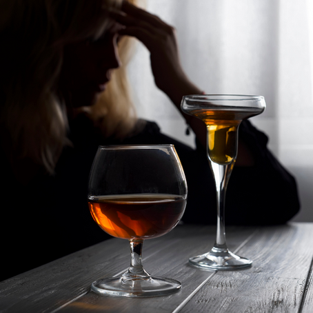 10 Warning Signs of Alcohol Addiction You Can't Ignore