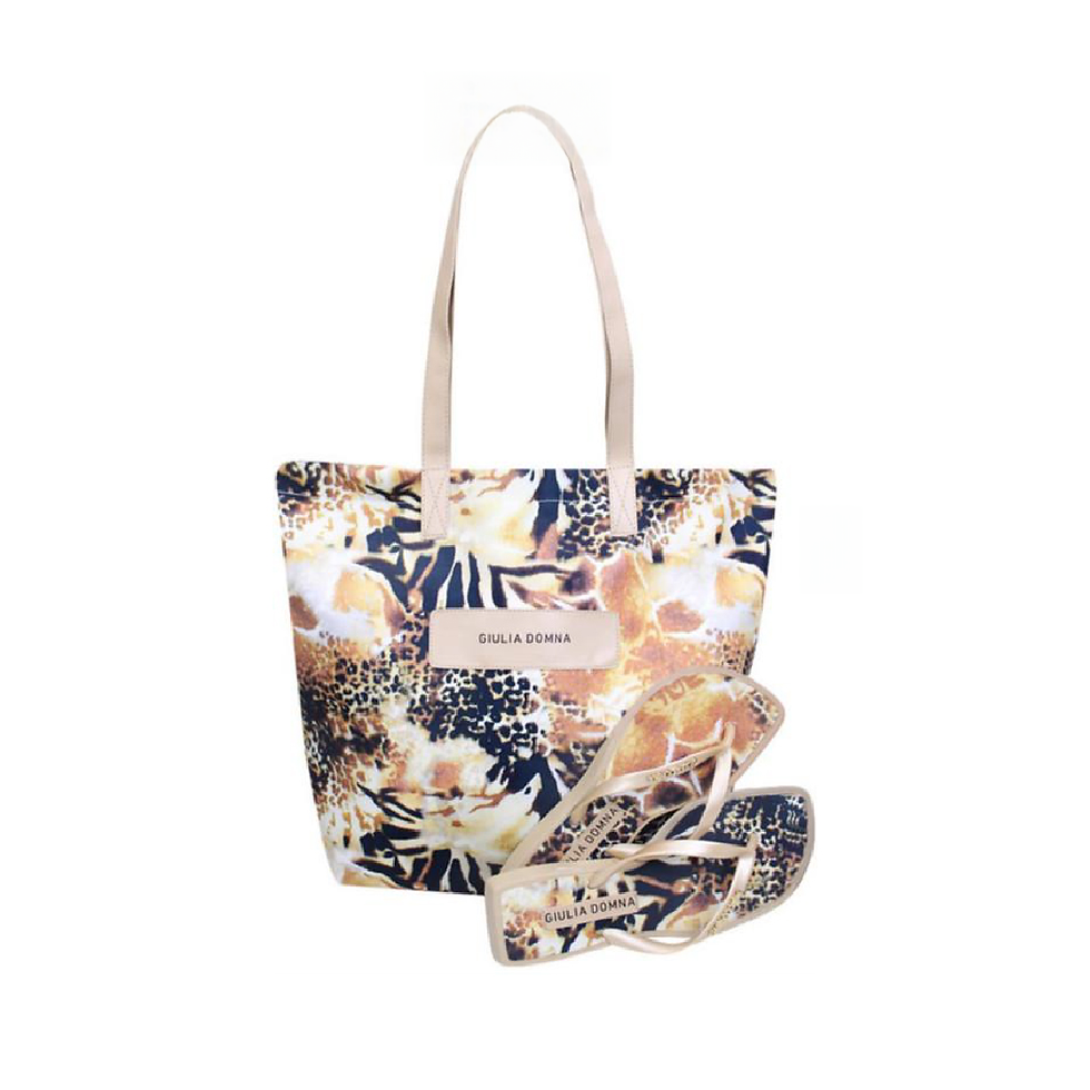 Conjunto Bolsa e Chinelo Floral no Nude Giulia Domna: Tons Neutros da Natureza