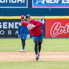 Bisons split doubleheader against Railriders 