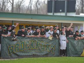 Golden Eagles bats go quiet in loss against Cardinals