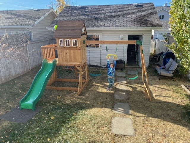 Paige's playset 1.jpg