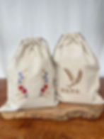 Brödpåsar med brodyr för surdegsbröd