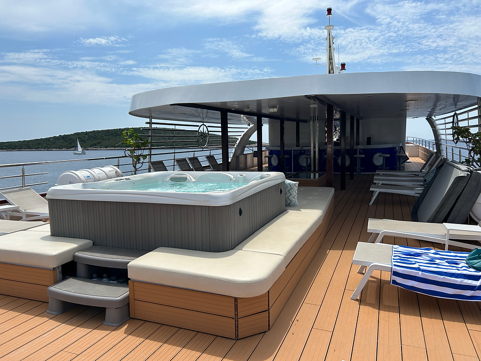 Upper deck MV Memories Cruise Ship 