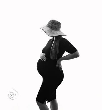 Sunna Björk Insta bw-0495-Edit NET.jpg