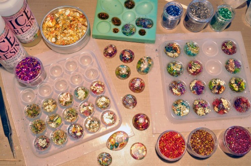 resin-cabochons-in-progress