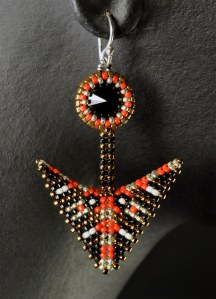 geometric-warped-square-arrow-drop-earrings