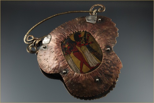MixedMedia_PastTime_Brooch
