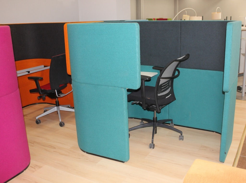 Biurko akustyczne Bene Docklands