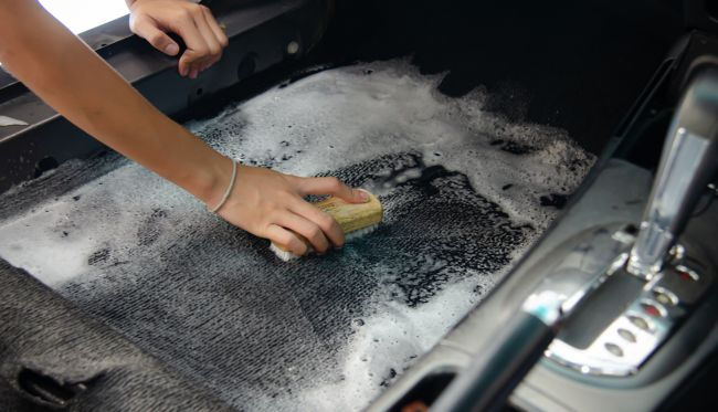 “luxury car detailing lighting effect clean glossy surface”