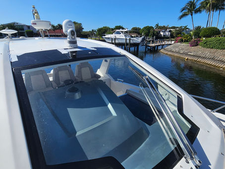 Boat Glass Replacement in Tampa